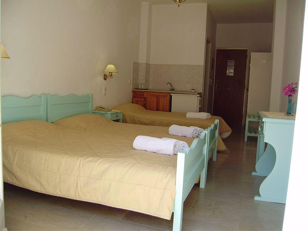 Kymata Hotel Kamari  Exterior photo